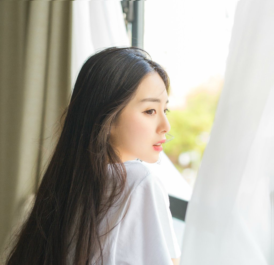 到最后，魏延索性也放开了，一路加速行军，当带着人马抵达成都平原的时候，看到庞统在成都城外立寨，而非已经大开成都城门来迎接自己的时候，魏延才算稍微松了口气。